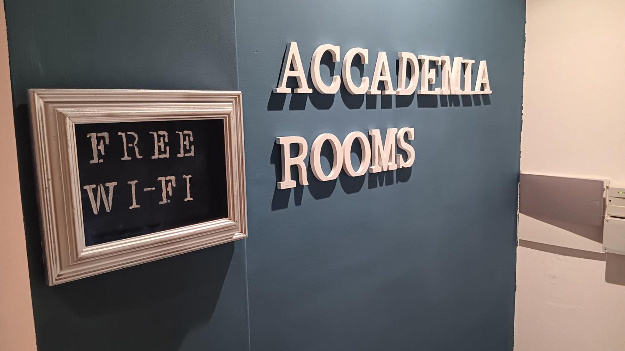 Accademia Rooms ليفورنو المظهر الخارجي الصورة